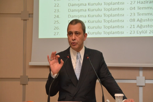 Herkes mazeret değil iş üretmeli