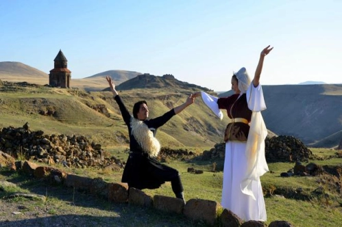 Ani Harabeleri turist akınına uğruyor