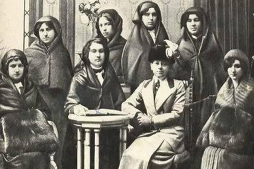 Mesleklerinde çığır açan Osmanlı kadınları