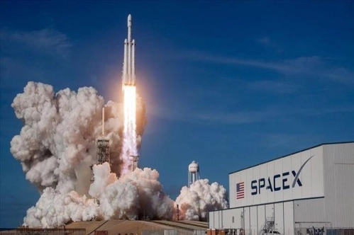 SpaceX, uzaya ilk sivil uçuşunu bu yıl gerçekleştirmeyi planlıyor