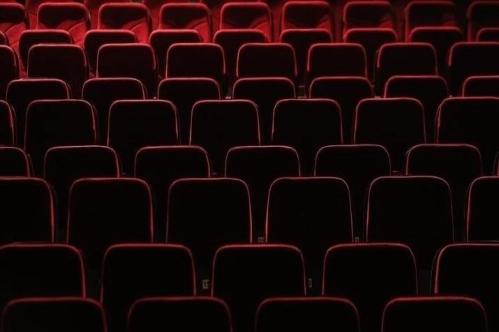 Sinema biletlerinde 'sıfır vergi' uygulaması yıl sonuna kadar uzatıldı