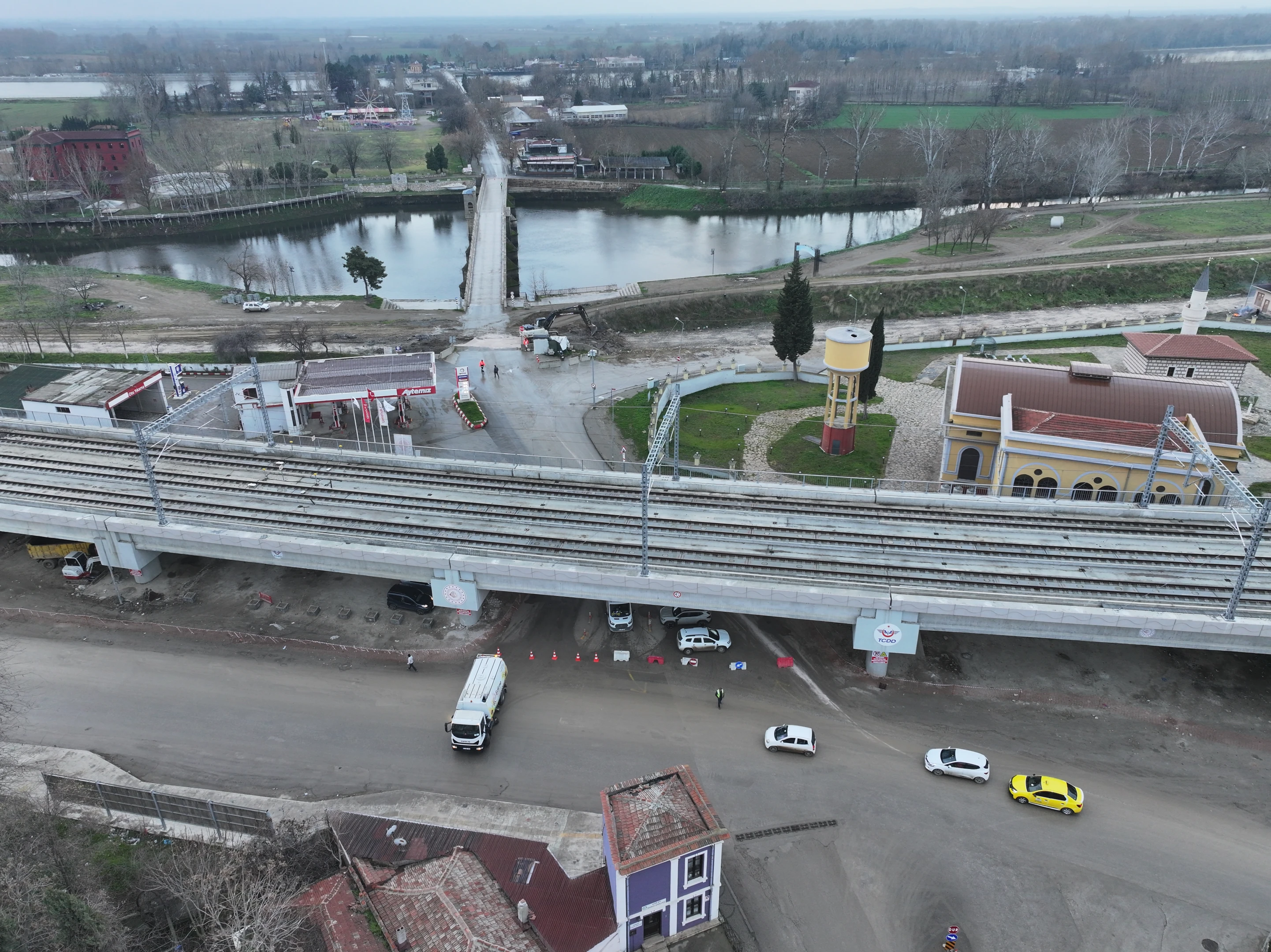 Hızlı tren projesi geliyor! Edirne'de Tunca Köprüsü girişindeki hemzemin geçit kaldırılıyor