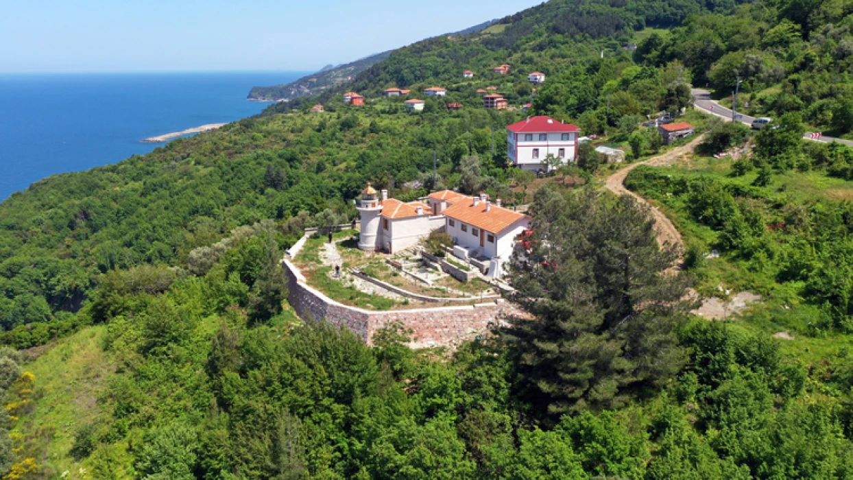 Kerempe Feneri 140 yıldır denizcilere yol gösteriyor