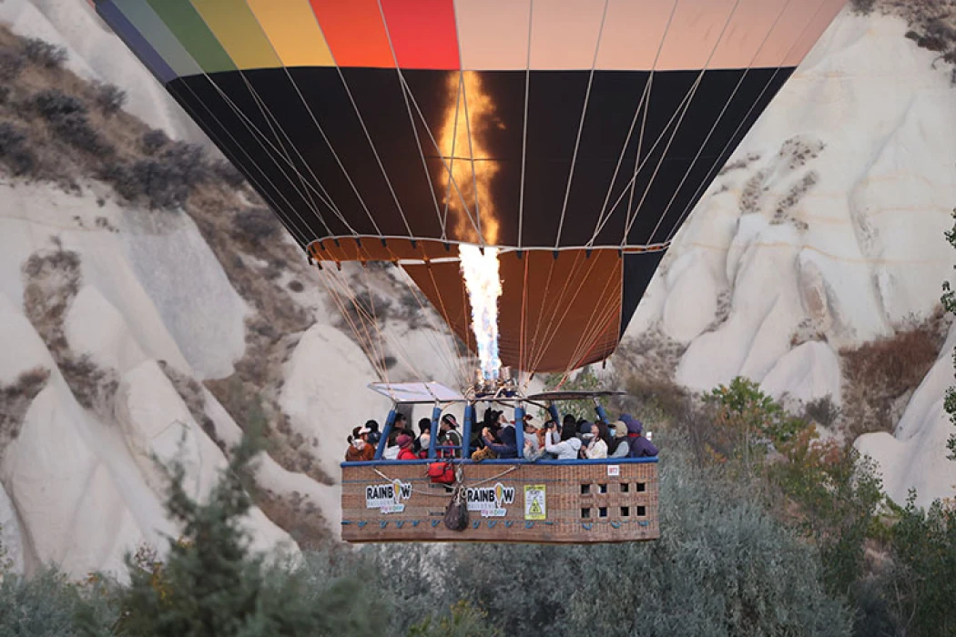 Çinli turistler 'Altın Hafta' tatilinde Kapadokya'yı hareketlendirdi