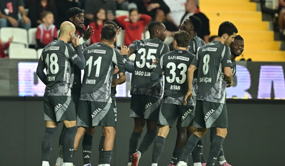 TS - BJK maçı saat kaçta? CANLI Trabzonspor - Beşiktaş maçı hangi kanalda? Sürpriz kadrolar!