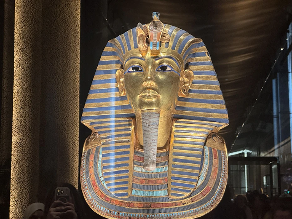 Antik çağa ışık tutan Büyük Mısır Müzesi ziyaretçi akınına uğruyor