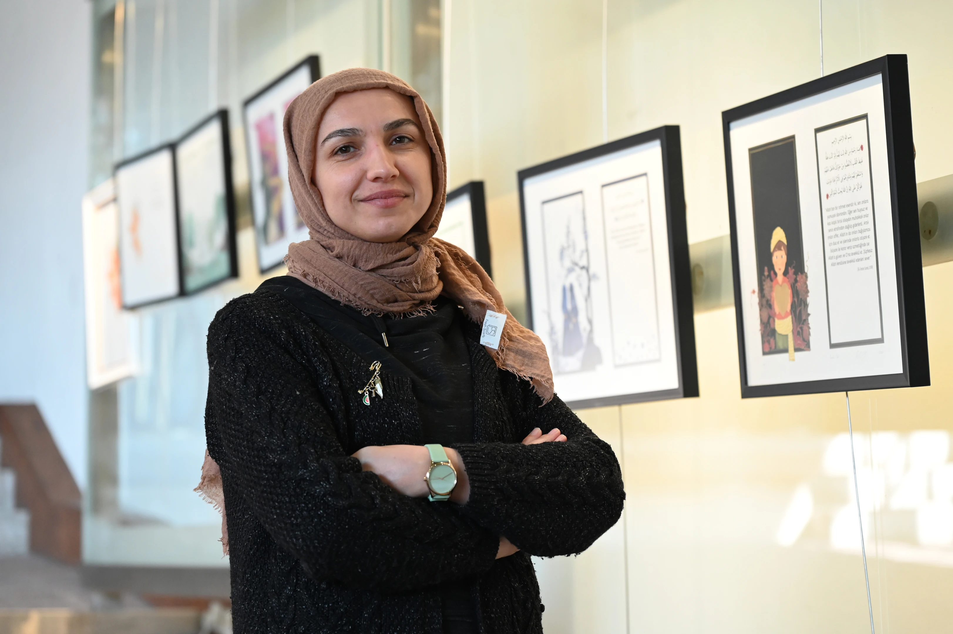 Kur’an’ın ışığını minik kalplere geleneksel sanatla yansıtıyor