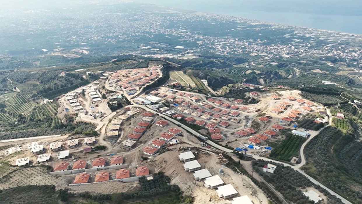 Depremin vurduğu Hatay'ın alt ve üstyapısı yatırımlarla yenileniyor