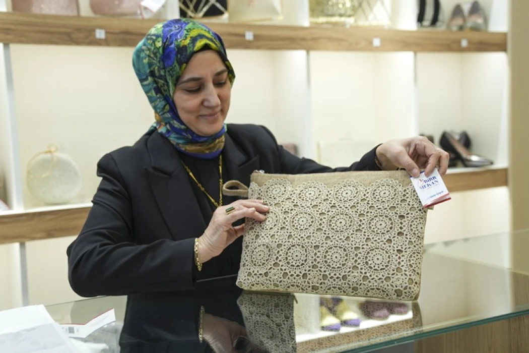 Sandıktaki çeyizler iyiliğe dönüşüyor