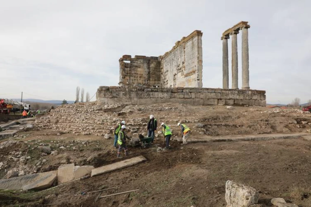 Aizanoi'deki Zeus Tapınağı'nın restorasyon çalışmalarına gelecek yıl başlanacak