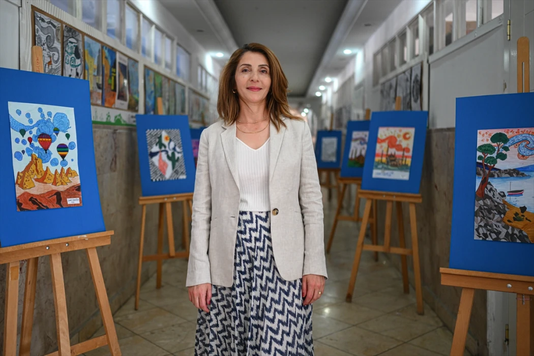 Lise öğrencileri Van Gogh'u "Türkiye ve Avrupa turu"na çıkardı