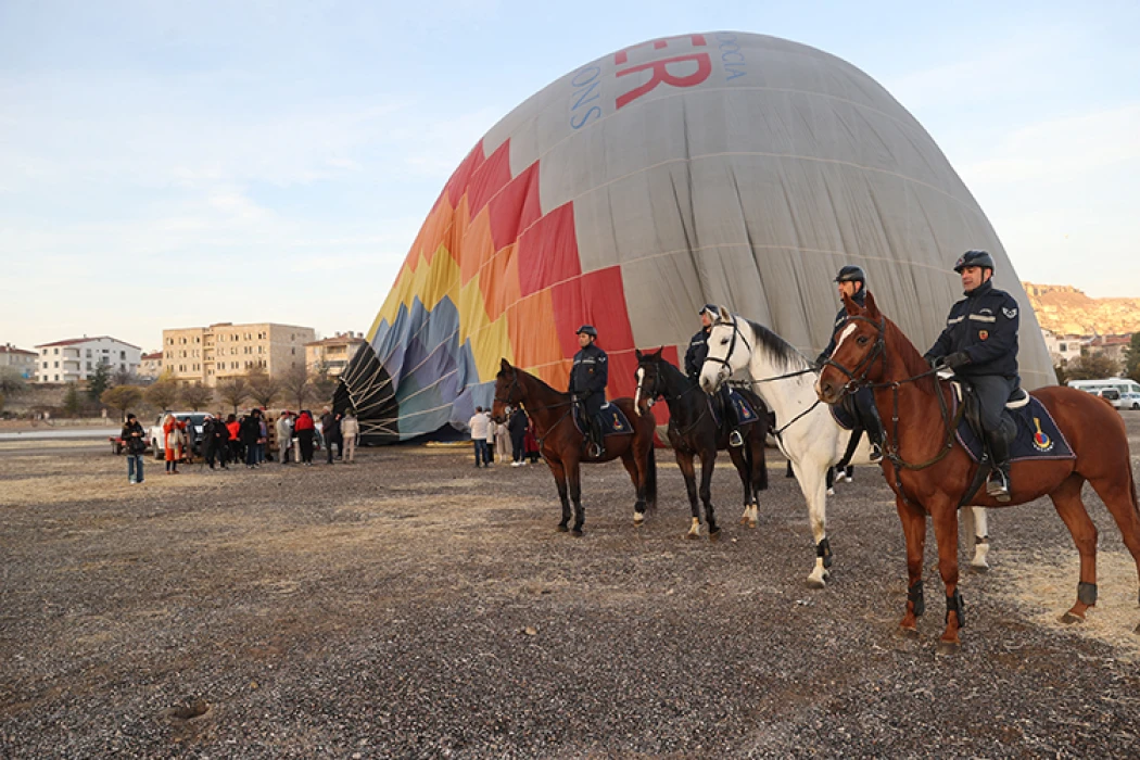 Nevşehir'de sıcak hava balonları öğretmenler için havalandı
