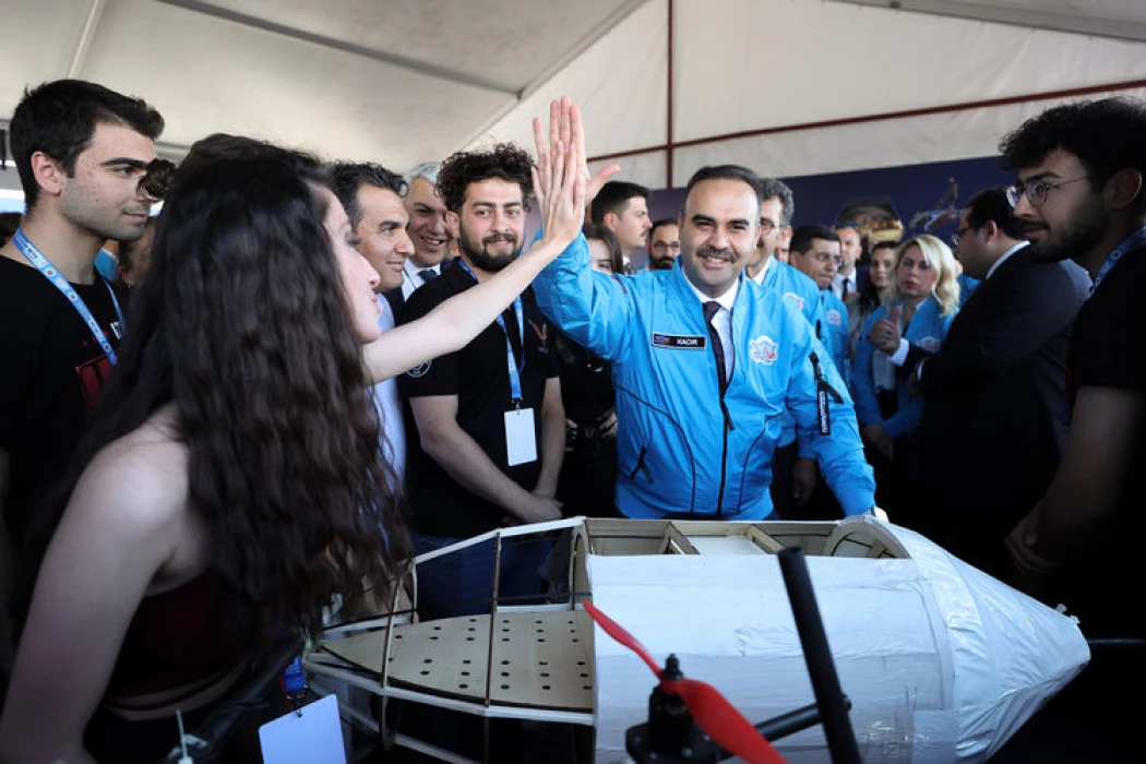 Bakan Kacır: Ülkemizi adım adım küresel bir üretim üssü haline getiriyoruz