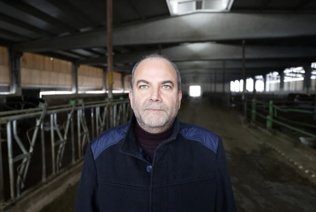 Depremde hayvanları telef olan besici devlet desteğiyle üretime devam etti