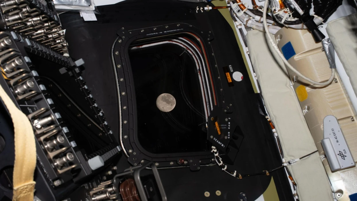 Uzayda tarihi eşik: Artemis II apollo rekorunu geride bıraktı