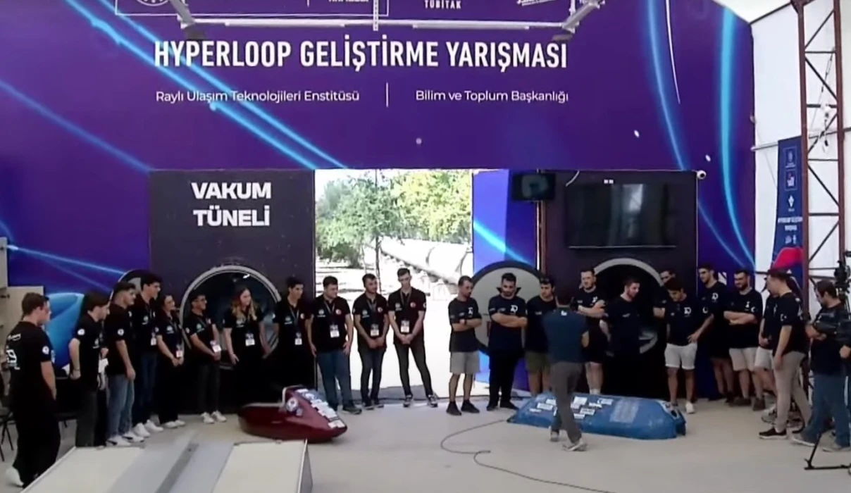 Hyperloop sistemiyle ulaşım projeleri yarışıyor