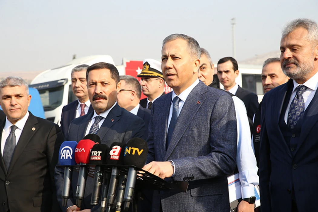 Bir ayda kaç Suriyeli döndü? Bakan Yerlikaya sınırda açıkladı