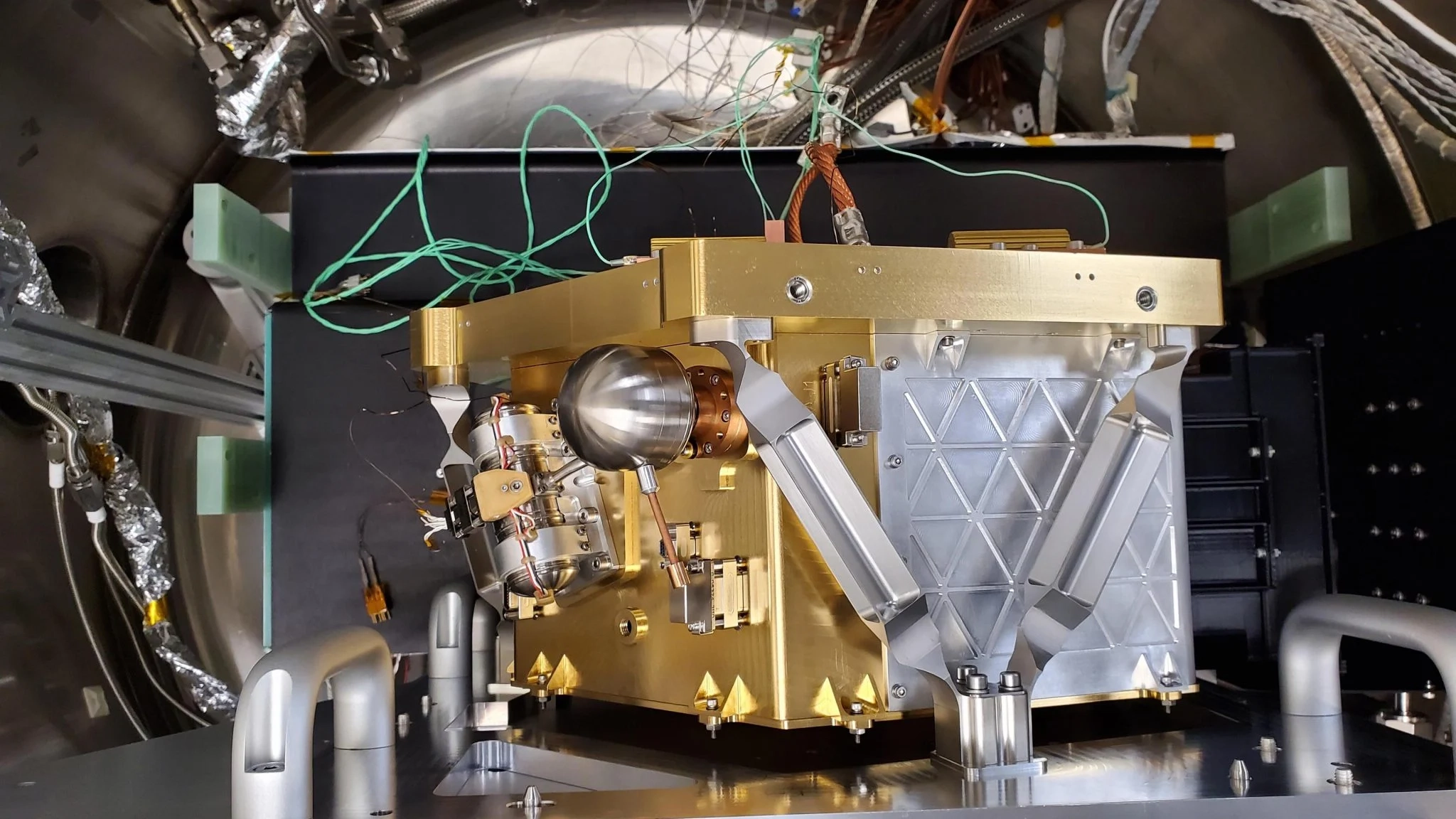 NASA’nın Ay görevi sessizliğe gömüldü, uydu ile irtibat kesildi