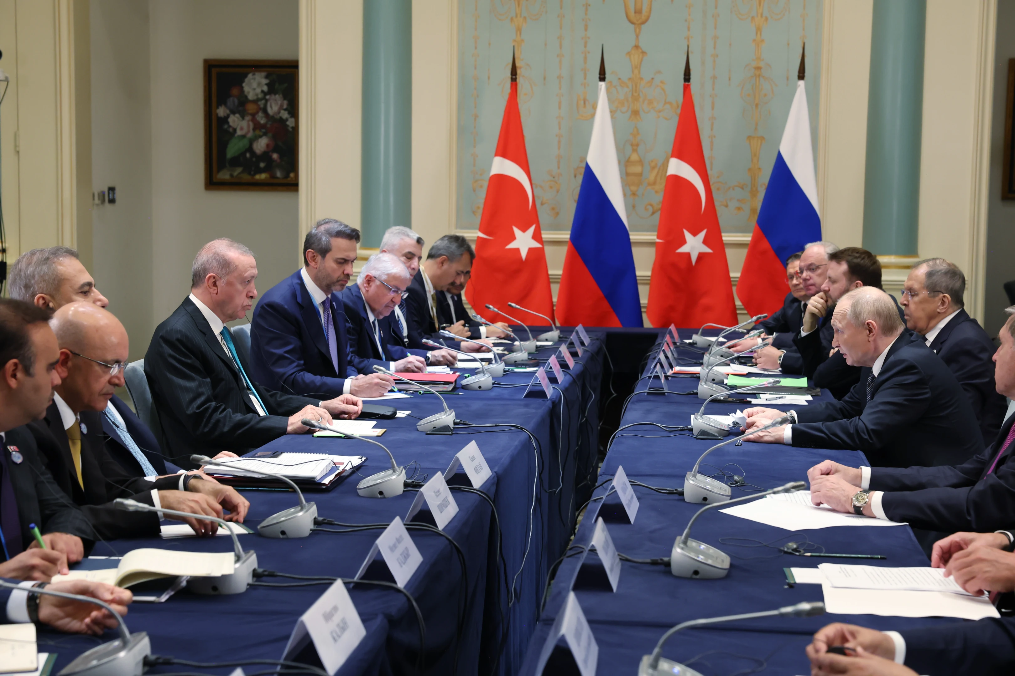 Çin'de yoğun diplomasi trafiği: Cumhurbaşkanı Erdoğan, Putin ile bir araya geldi