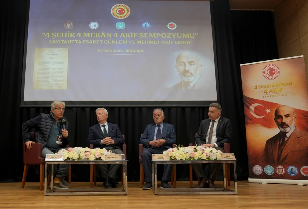 İstanbul'da '4 Şehir, 4 Mekan, 4 Akif' programı düzenlendi