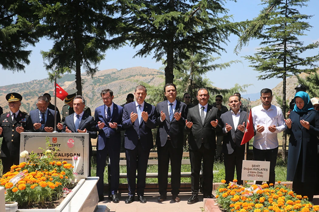 Yurt genelinde 15 Temmuz şehitleri anılıyor