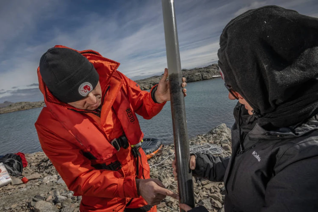 Antarktika’da göl ve deniz ekosistemleri üzerine çok disiplinli çalışma