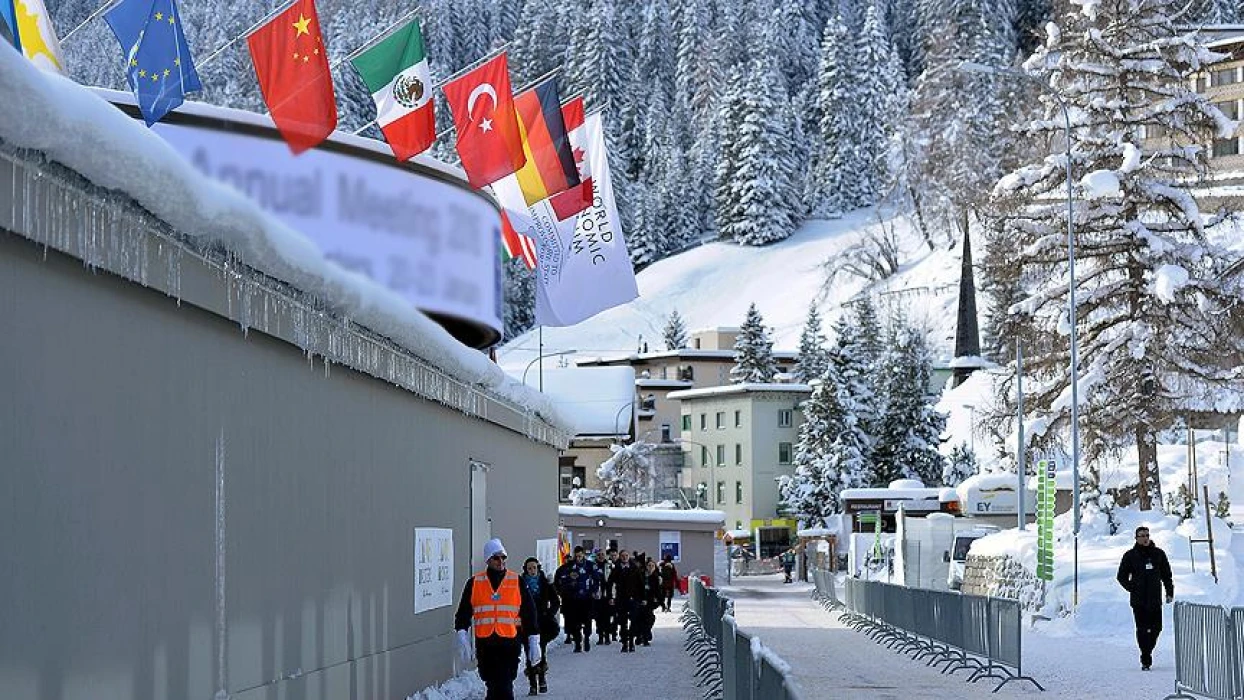 Davos öncesi açıklandı: İşte dünyanın önündeki 2025'in en büyük riskleri!