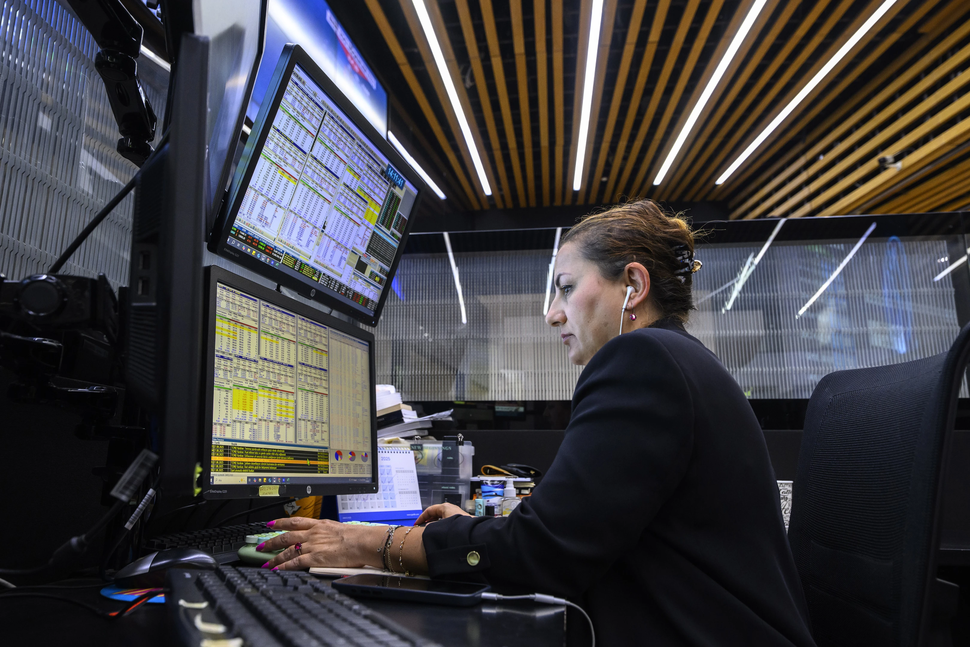 Piyasalarda yeni denklem: Portföyler nasıl şekillenmeli? Savaş küreselde faiz senaryolarını değiştirdi