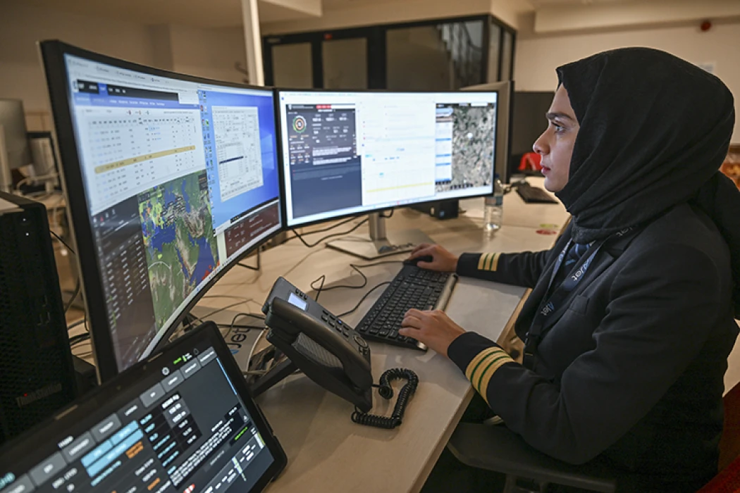 Uçaklar, havacılığın 'Yer pilotları' dispatcherlerin kontrolünden geçmeden uçmuyor
