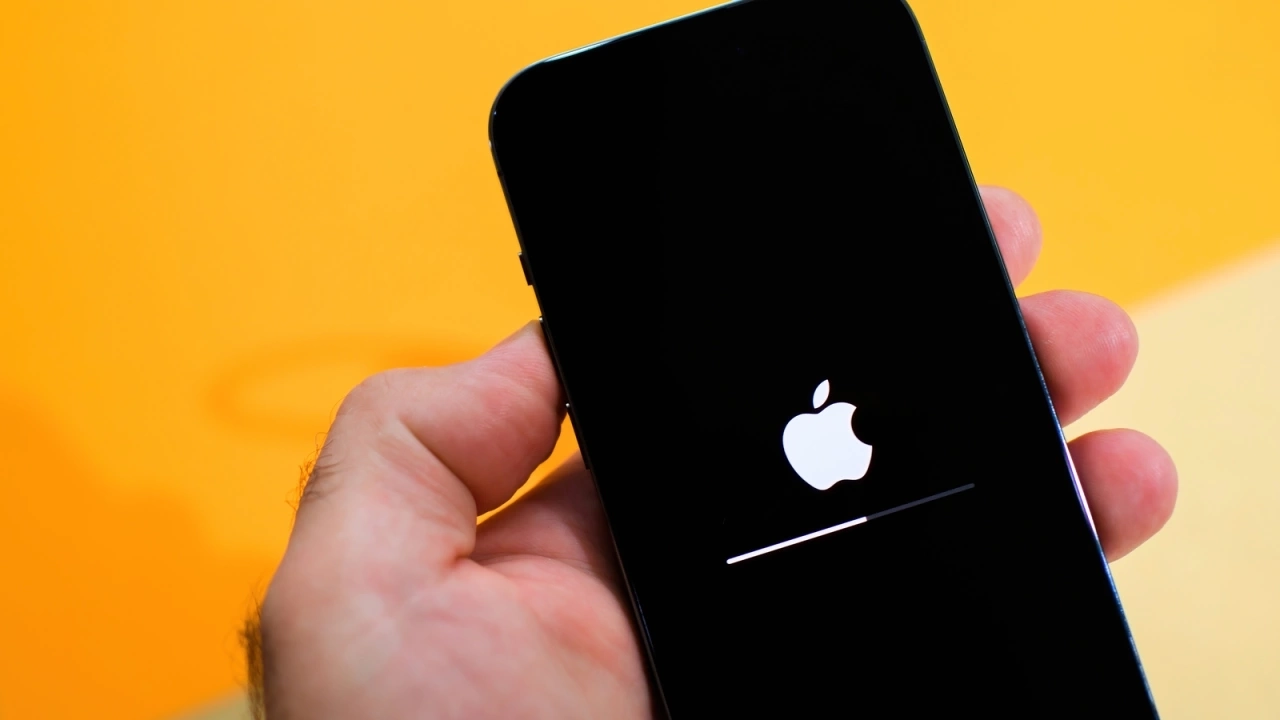 Apple’dan kritik iPhone güncellemesi: iOS 26.0.1 yayında