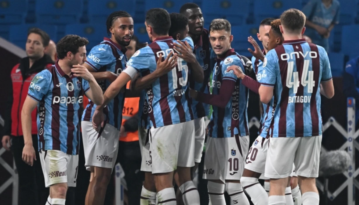 TS - BJK maçı saat kaçta? CANLI Trabzonspor - Beşiktaş maçı hangi kanalda? Sürpriz kadrolar!