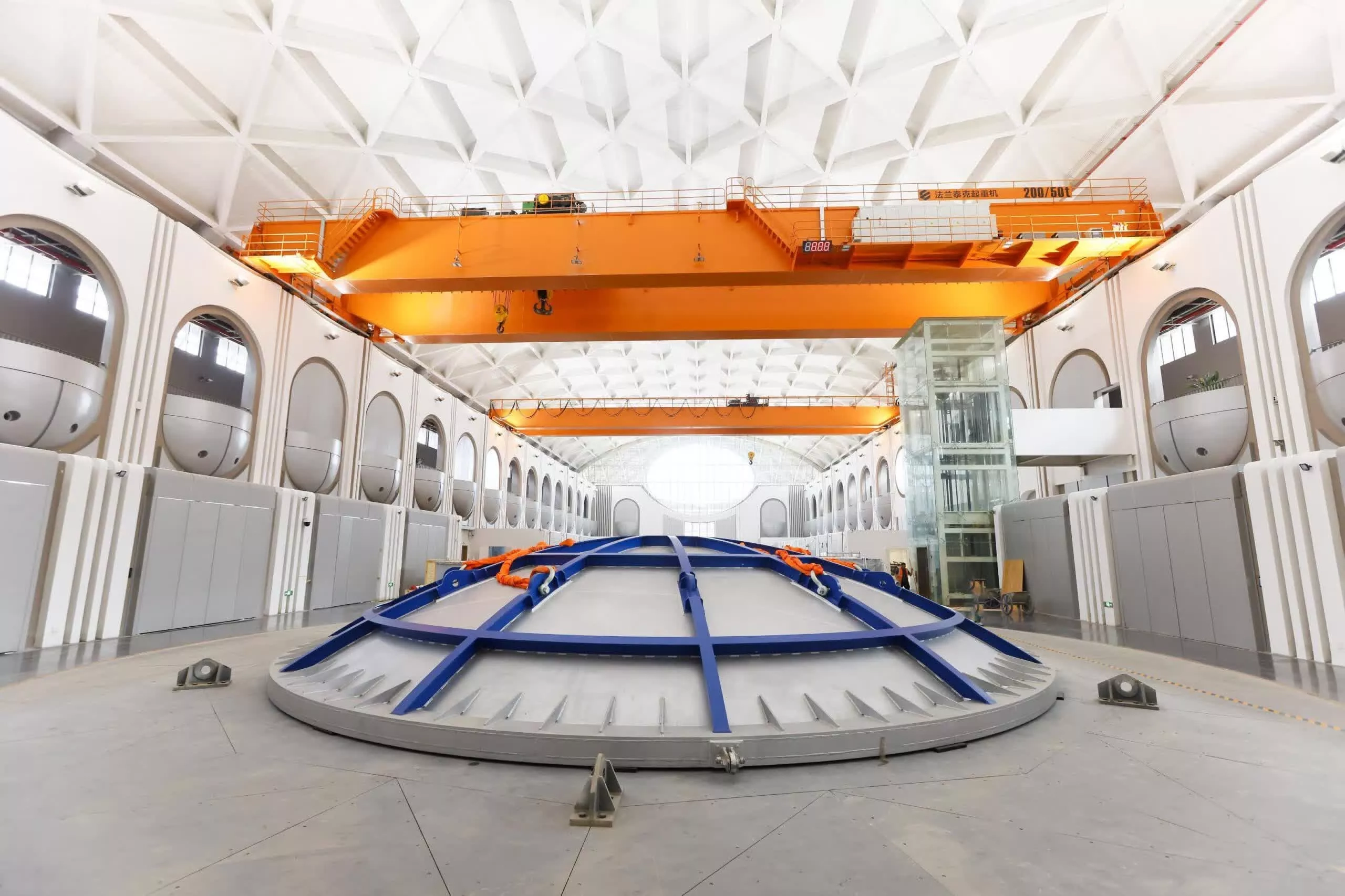 Çin Dünyanın en güçlü yerçekimi makinesini kurdu: 1900 G-tonluk CHIEF