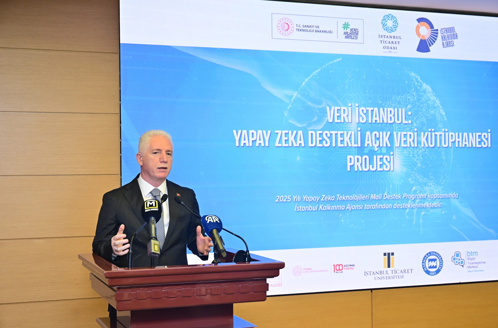 İstanbul’un yapay zeka destekli açık veri kütüphanesi tanıtıldı