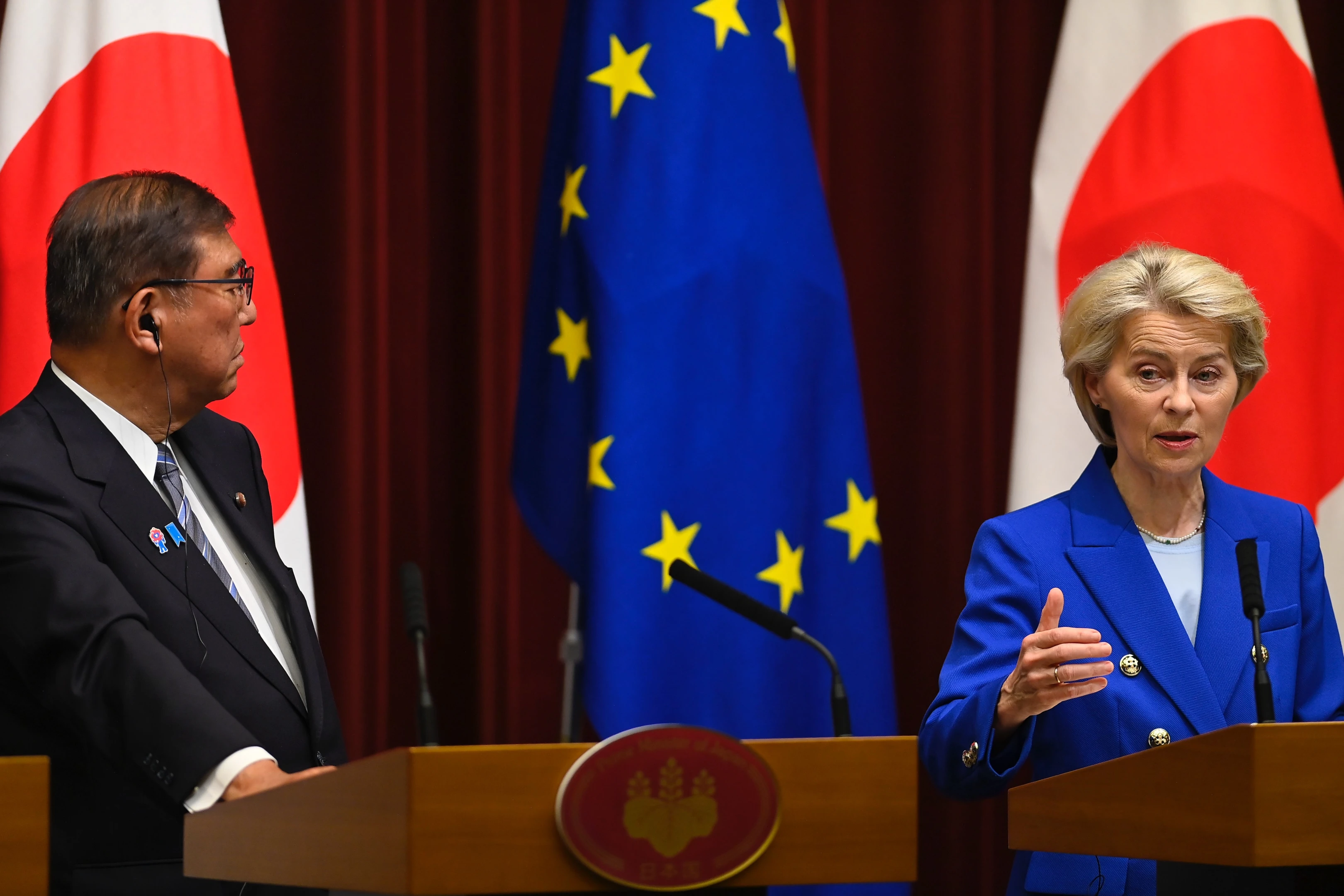 AB Konseyi Başkanı Japonya ile savunma ve ticarette işbirliğini artıracaklarını açıkladı