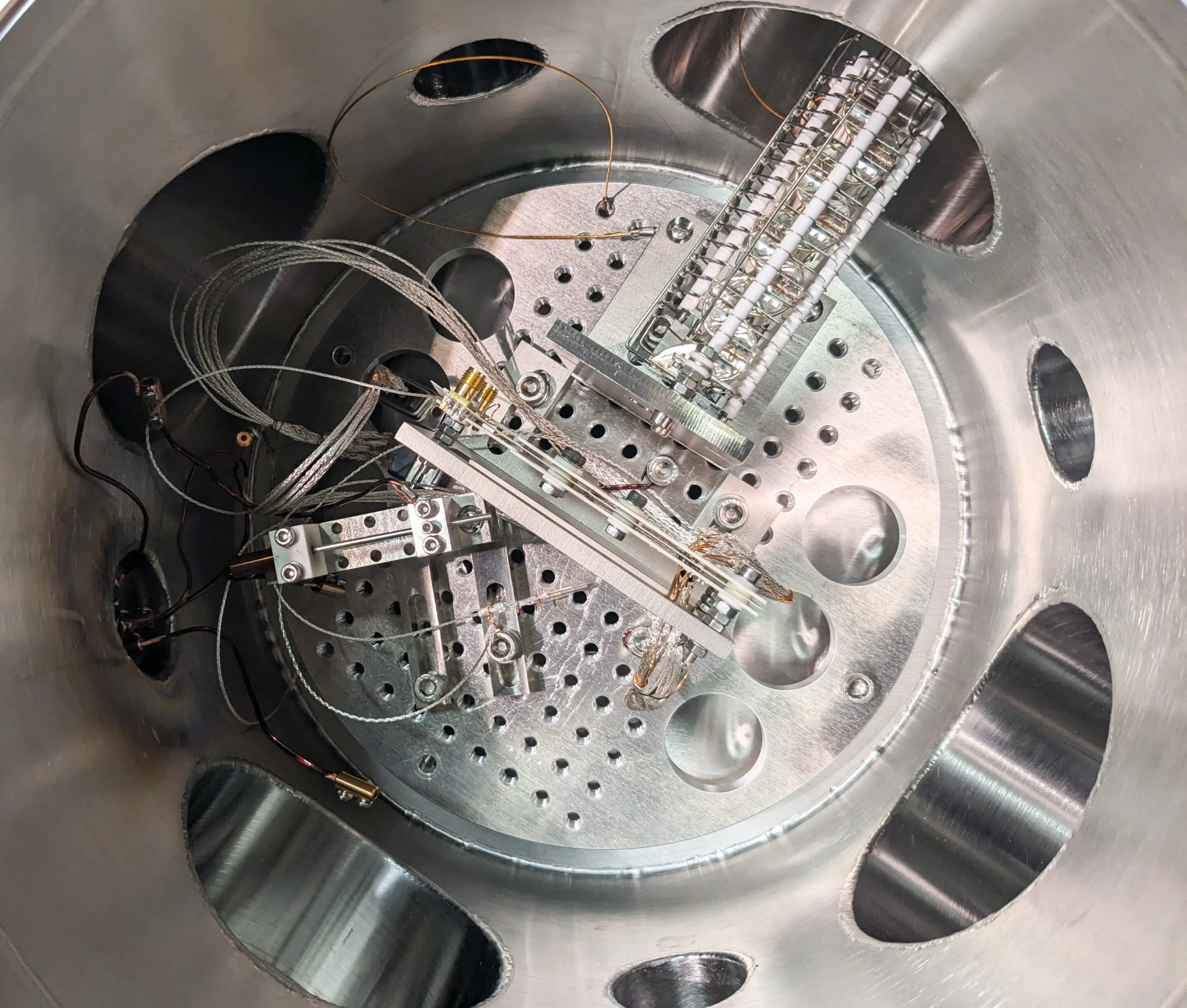 Antimadde araştırmalarında CERN tekeli sona mı eriyor?