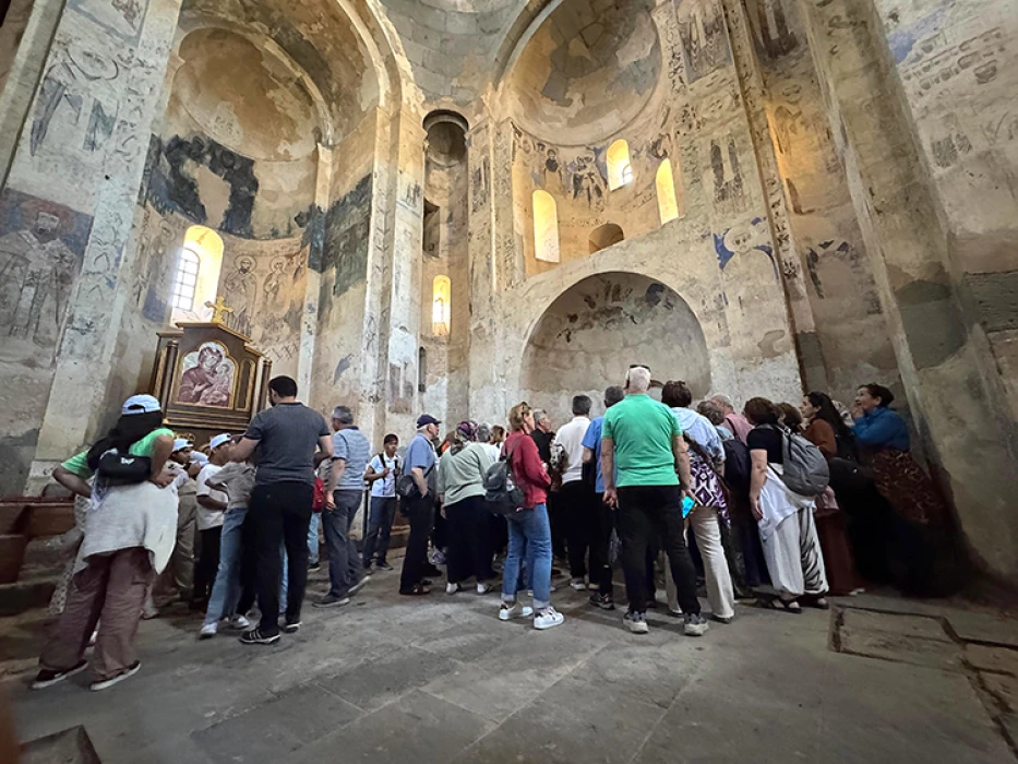 Van Gölü'ndeki Akdamar Adası'nı bu yıl yaklaşık 60 bin kişi ziyaret etti