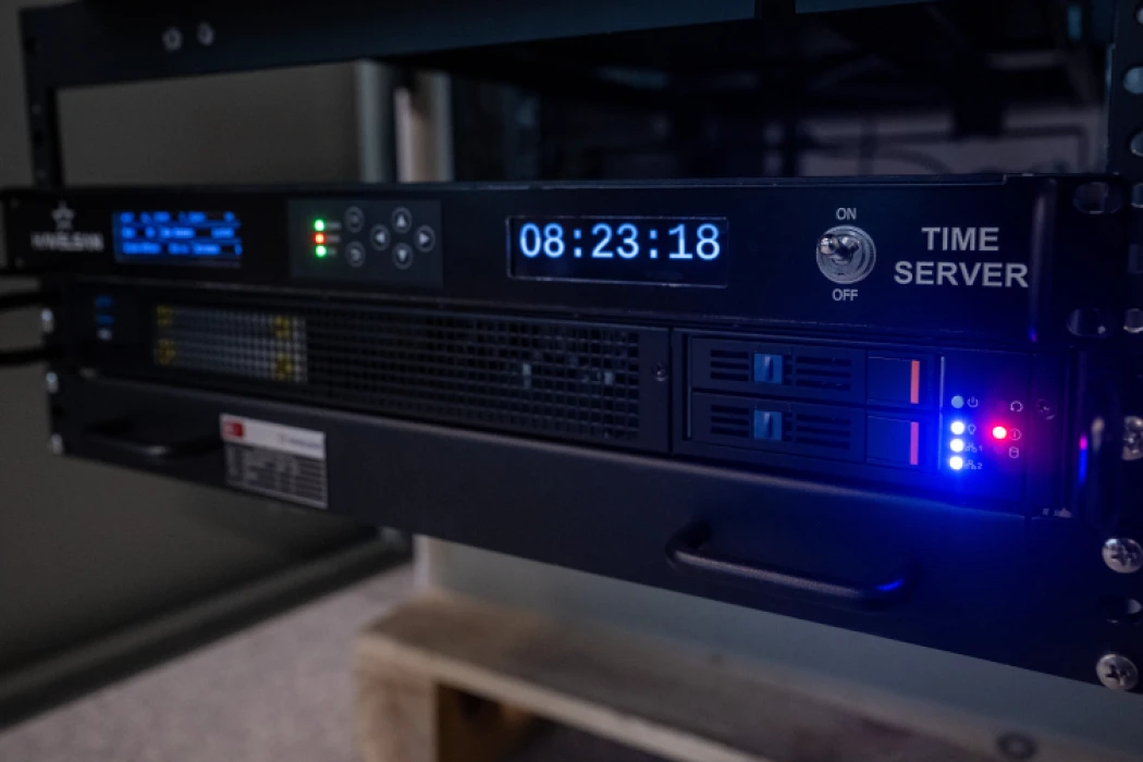 Yurt dışı bağımlılığına son: Milli zaman sunucusu donanmayı güçlendirecek