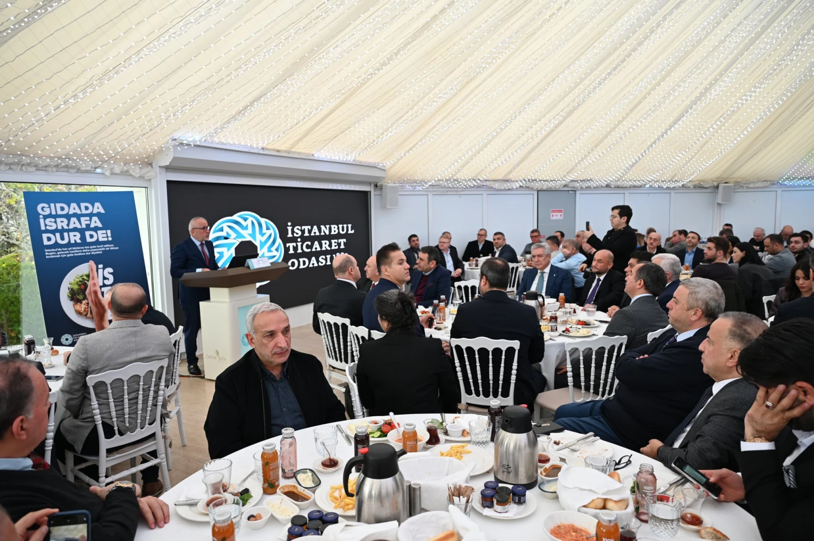 Tüketici tercihleri perakendeyi yeniden şekillendiriyor