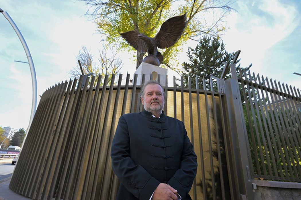 Türk birliğini simgeliyor: 650 kg bronz kullanıldı