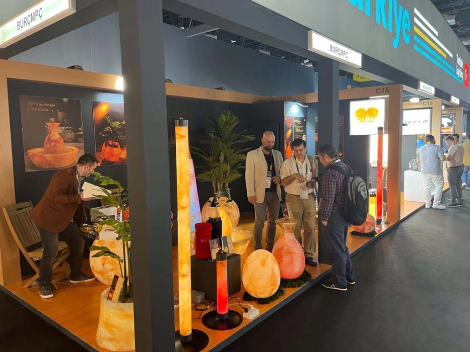 Dubai’de aynı anda iki fuara milli katılım