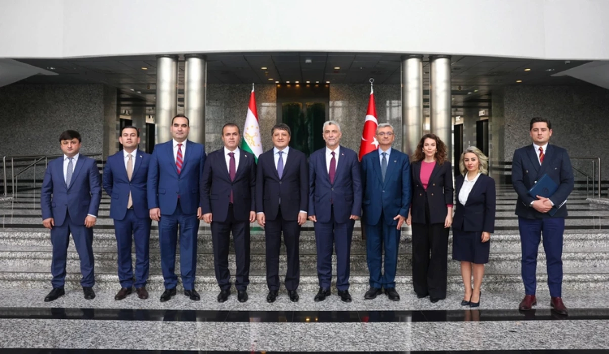 Tacikistan ile ticaret hacmimizi 1 milyar dolara ulaştırma konusunda kararlıyız