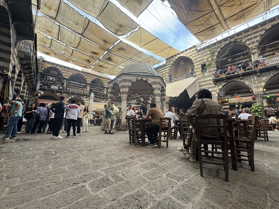 Diyarbakır, yerli ve yabancı turistlerin yeni ortası haline geldi