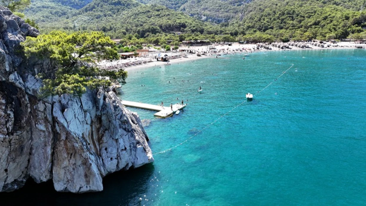 Antalya'daki deniz mağarası fotoğraf tutkunlarının yeni gözdesi oldu