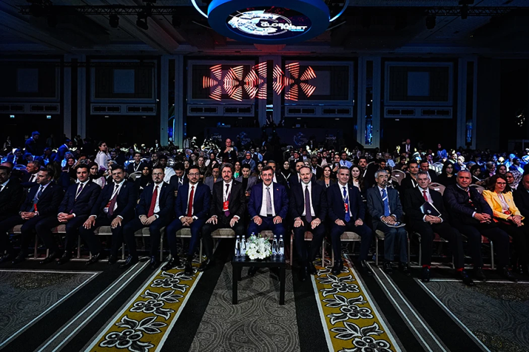 Cevdet Yılmaz: Türkiye artık izleyen değil, izlenen bir ülke haline geldi