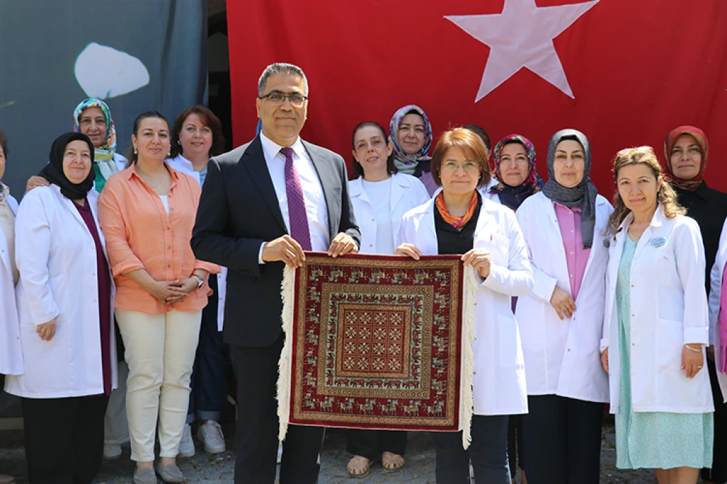 Dünyada bilinen ilk halı olan Pazırık halısının benzeri Amasya'da üretildi