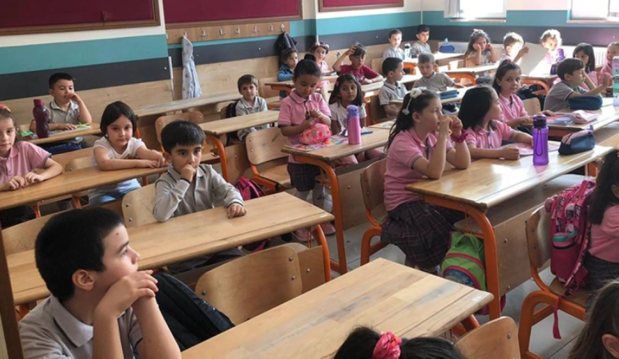 2025-2026 eğitim-öğretim yılının ilk ders zili çalıyor: İşte ara tatil ve yarıyıl takvimi