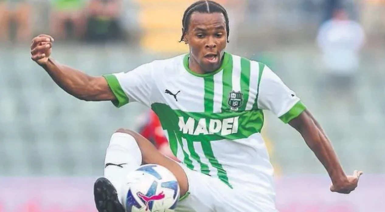 Fenerbahçe’ye yıldız kanat transferi geliyor: Armand Lauriente için anlaşma yolunda