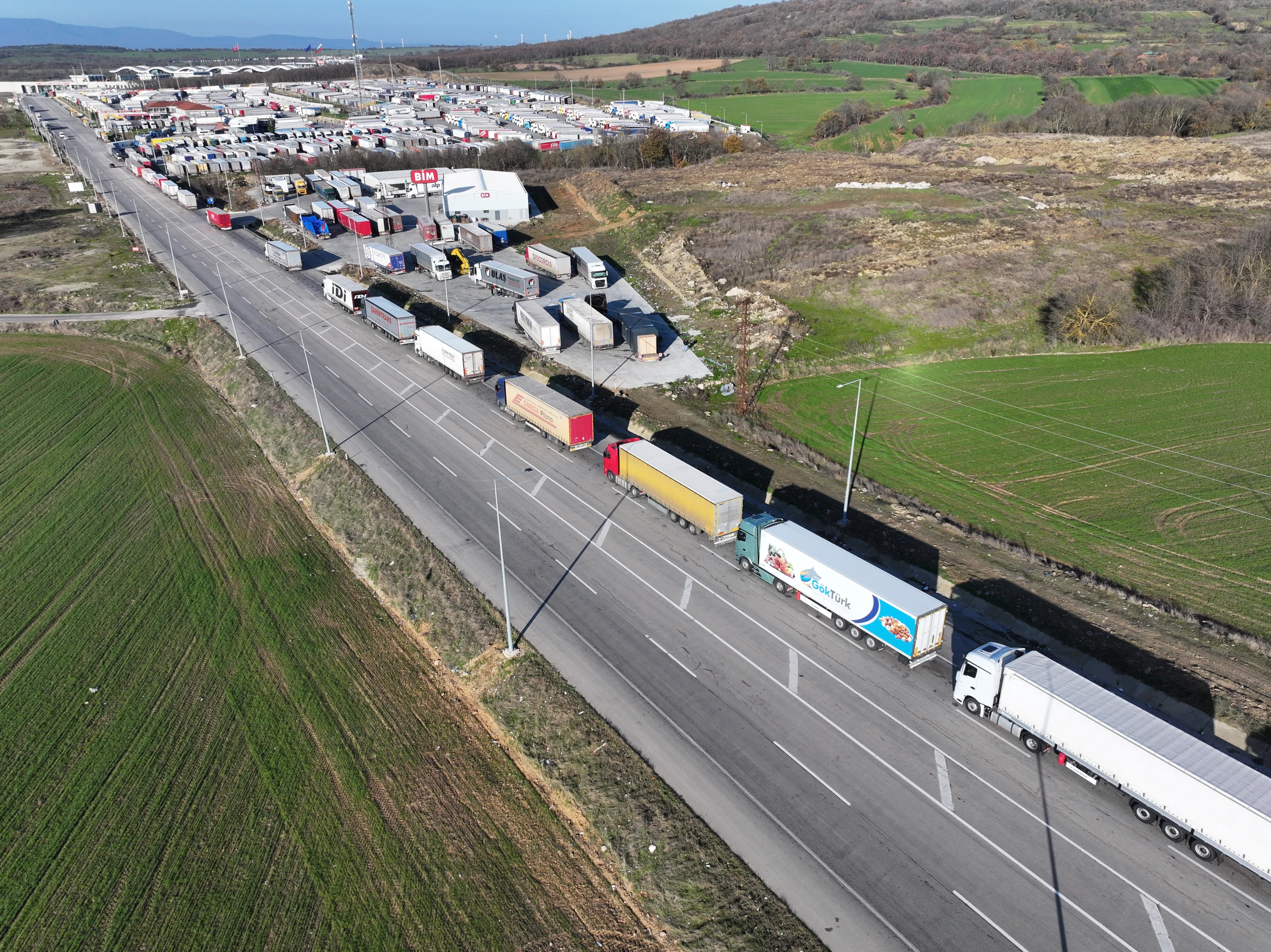 Yunan çiftçi eylemleri sınır kapılarını etkiliyor: Türk tarafında uzun tır kuyrukları oluştu