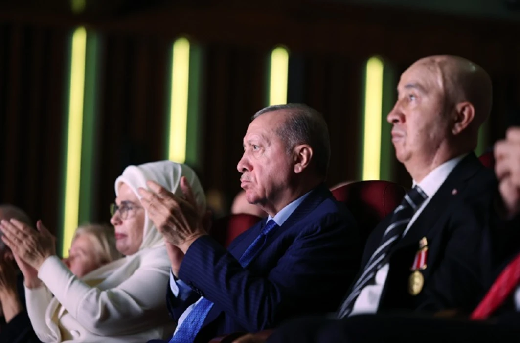 15 Temmuz'u anlatan 'En Uzun Gece' destanı farklı şehirlerde sahnelenecek