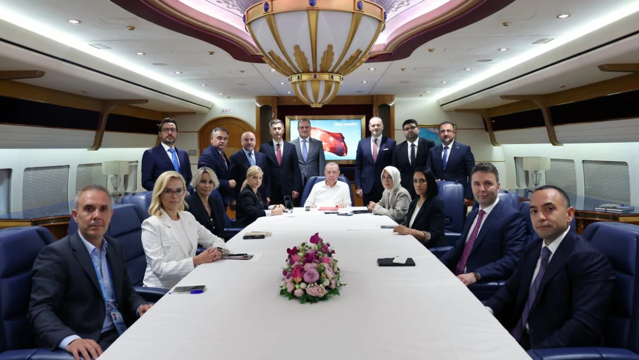 Cumhurbaşkanı Erdoğan'dan ekonomi mesajları: Olumlu bir döngüye girdik